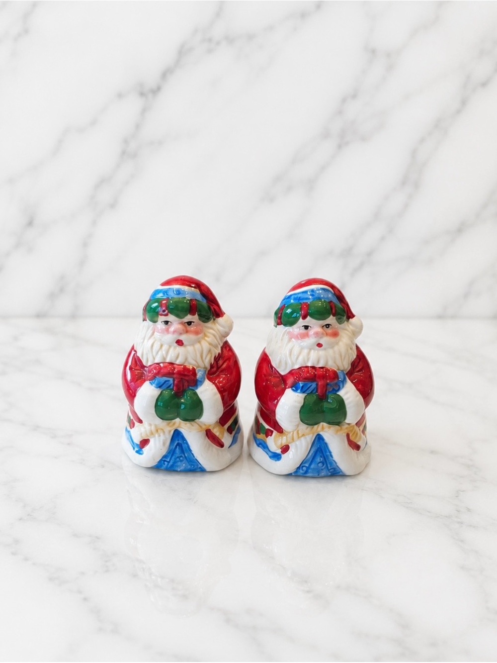 Santa Salt and Pepper Shakers Set - Festive Red Ceramic Holiday Décor
